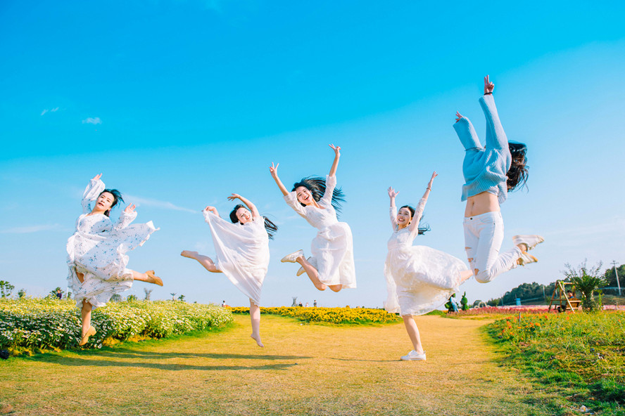 26.《花样年华》康慧文_副本.jpg 26.《花样年华》康慧文_副本.jpg